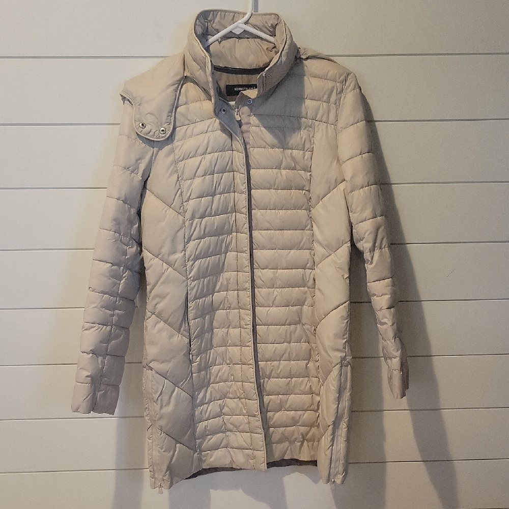 KENNETH COLE PUFFER JACKET  XS  BEIGE